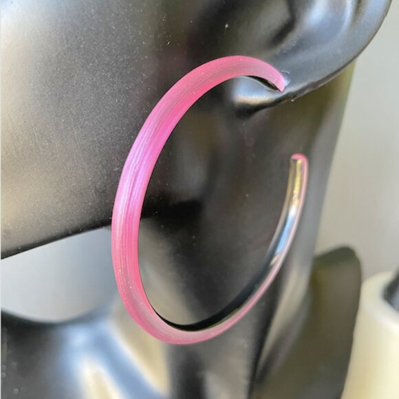 Alexis Bittar | Large Skinny Lucite Hoop Earring (Peony) - Picture 5 of 8